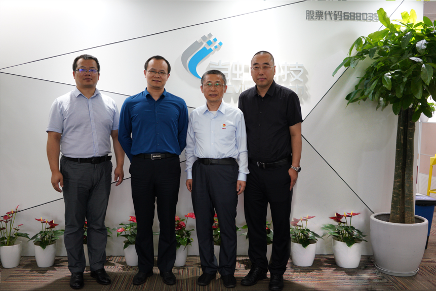中国工程院院士、中国电子科技集团首席科学家陆军到访bg大游 共商超高清时代新发展